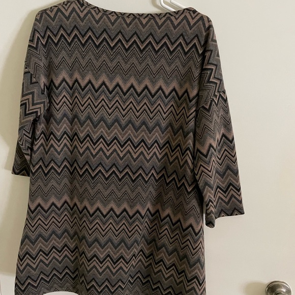 EUC cozy comfortable brown & black tunic top - Picture 2 of 4
